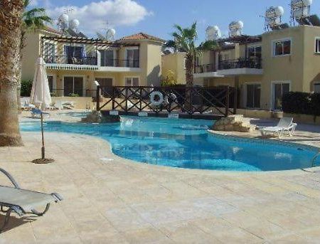 Sirena Sunrise Prestige Apartments Paphos Exterior photo