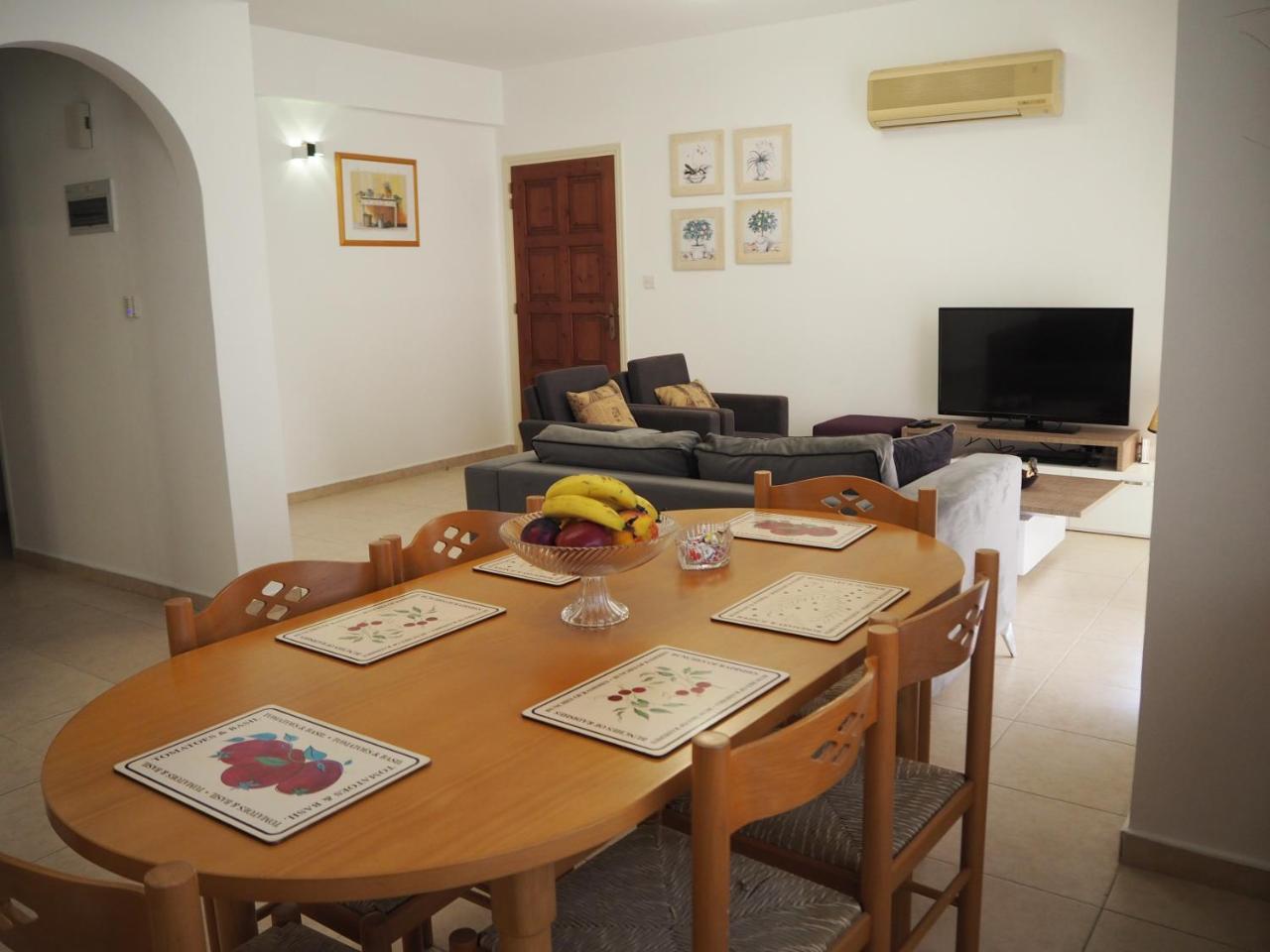 Sirena Sunrise Prestige Apartments Paphos Exterior photo