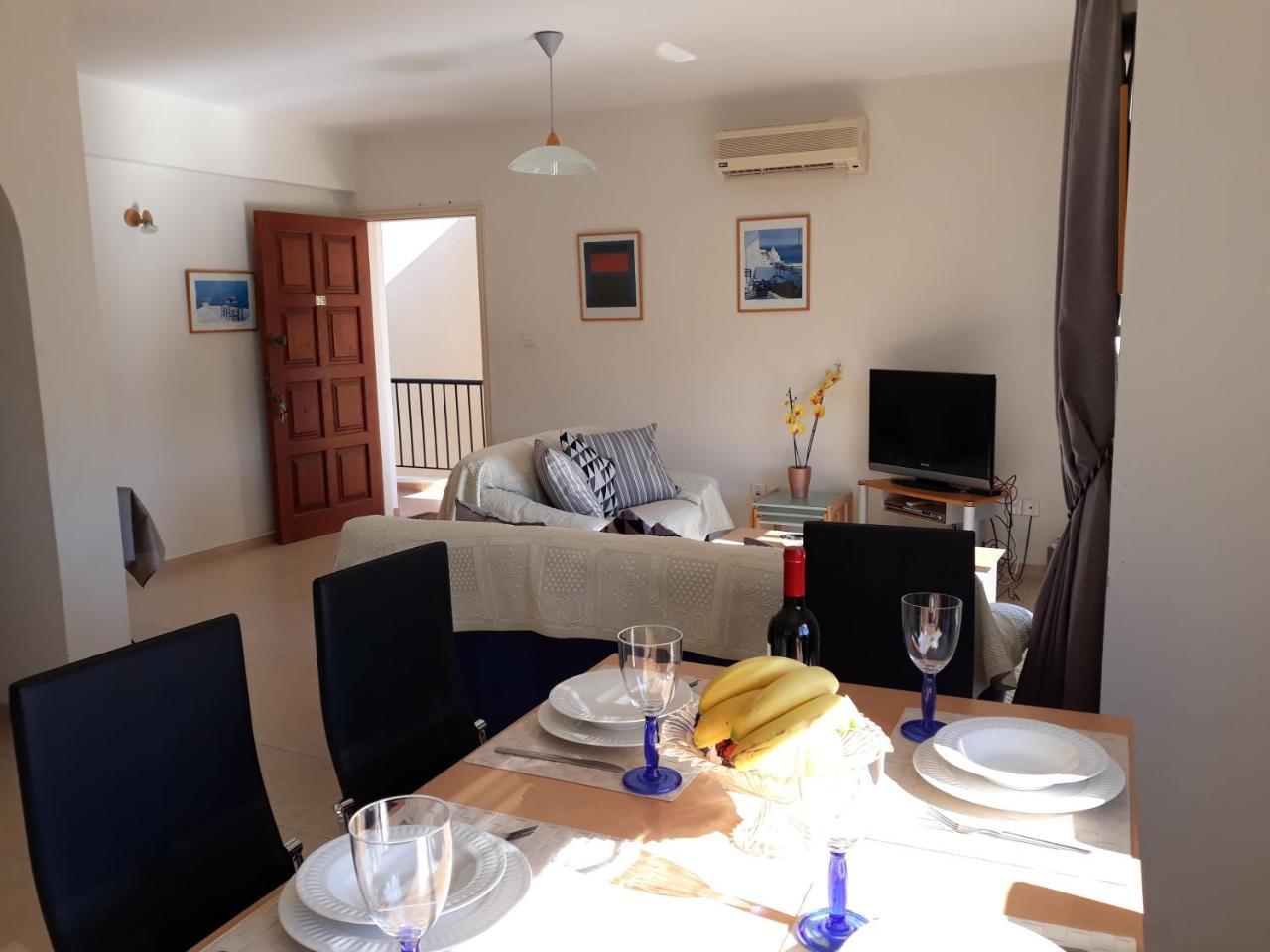 Sirena Sunrise Prestige Apartments Paphos Exterior photo